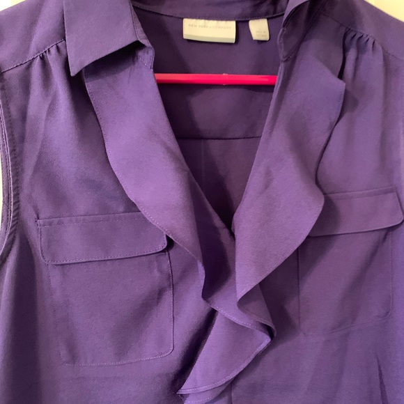 New York and Company Large Top - Picture 2 of 3